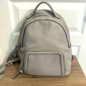 SIMPLY VERA VERA WANG MINI BACKPACK HANDBAG PURS IN GRAY COLOUR zipper closure